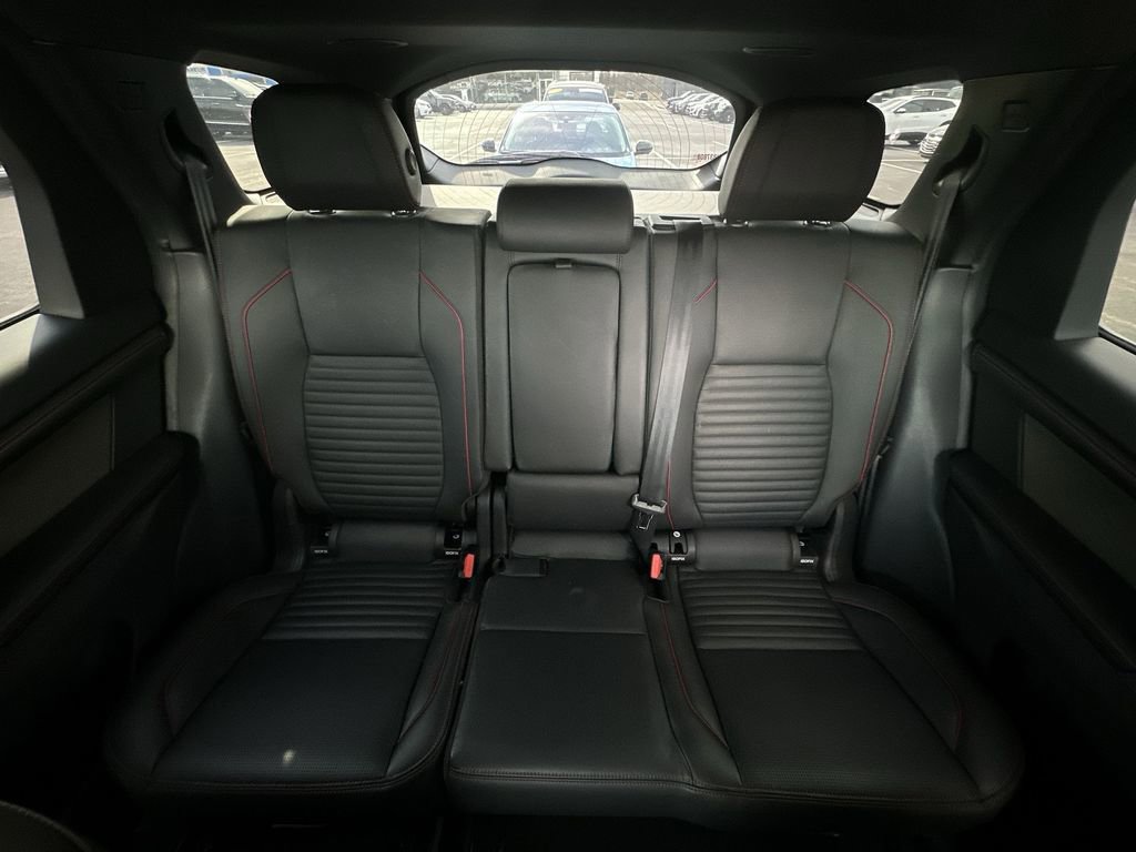 Used 2020 Land Rover Discovery Sport HSE R-Dynamic image 23
