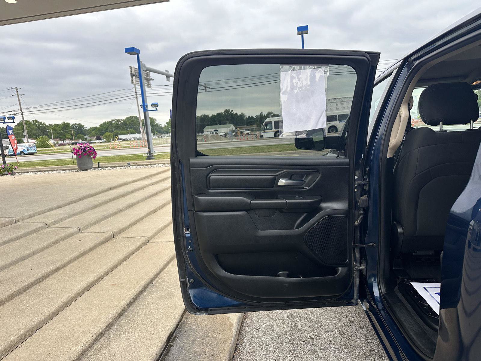 Used 2019 RAM 1500 Tradesman w/ SXT Appearance Group AWD/4WD image 26