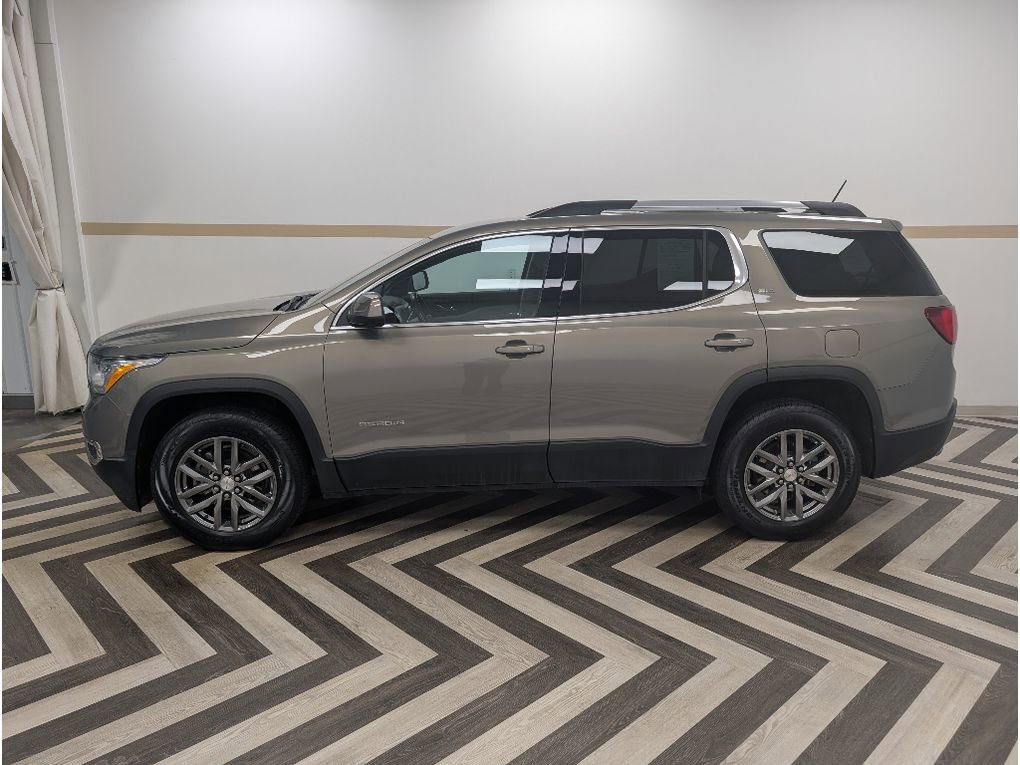 Used 2019 GMC Acadia SLT image 3