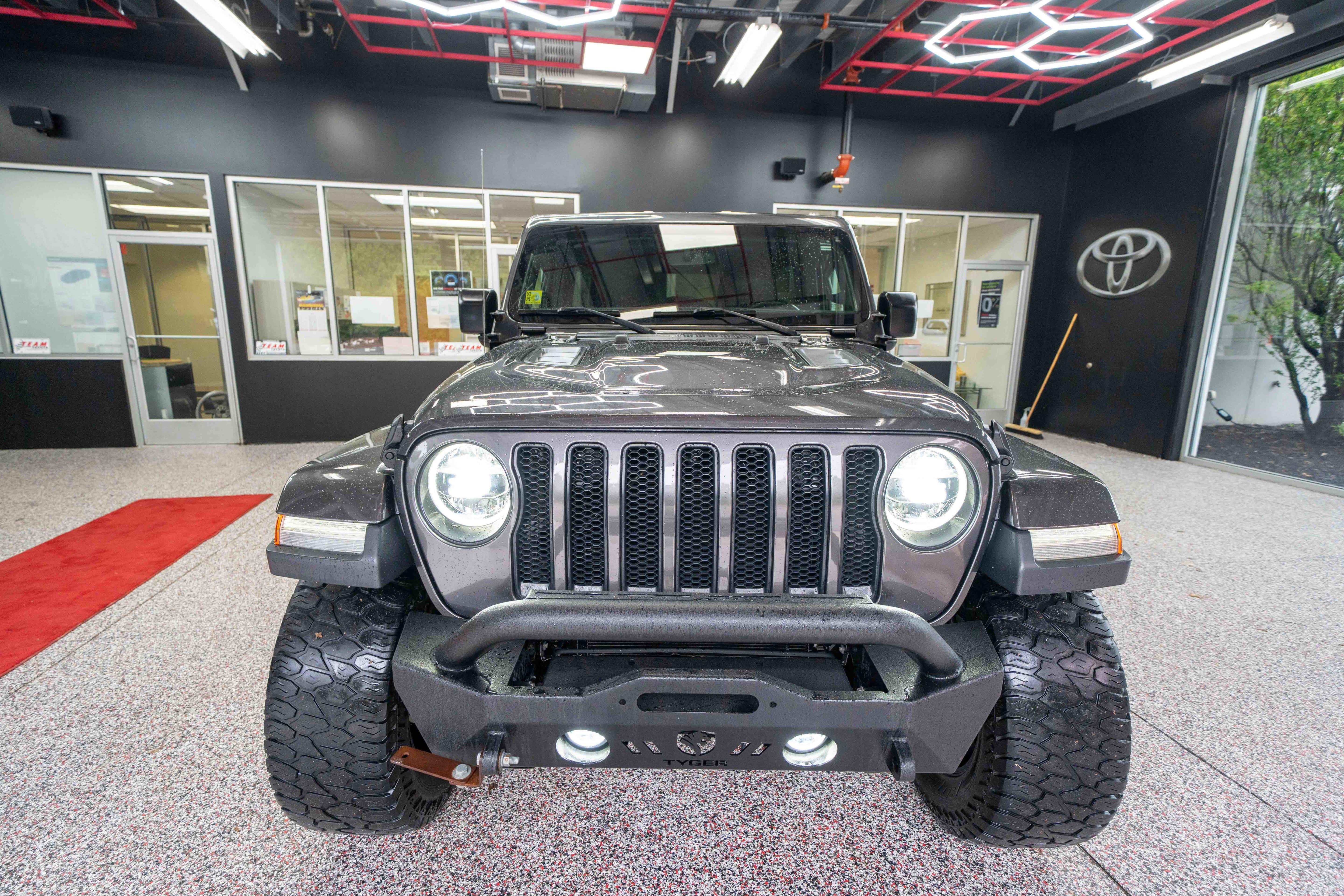 Used 2019 Jeep Wrangler Unlimited Sahara w/ Quick Order Package 24M Moab image 6