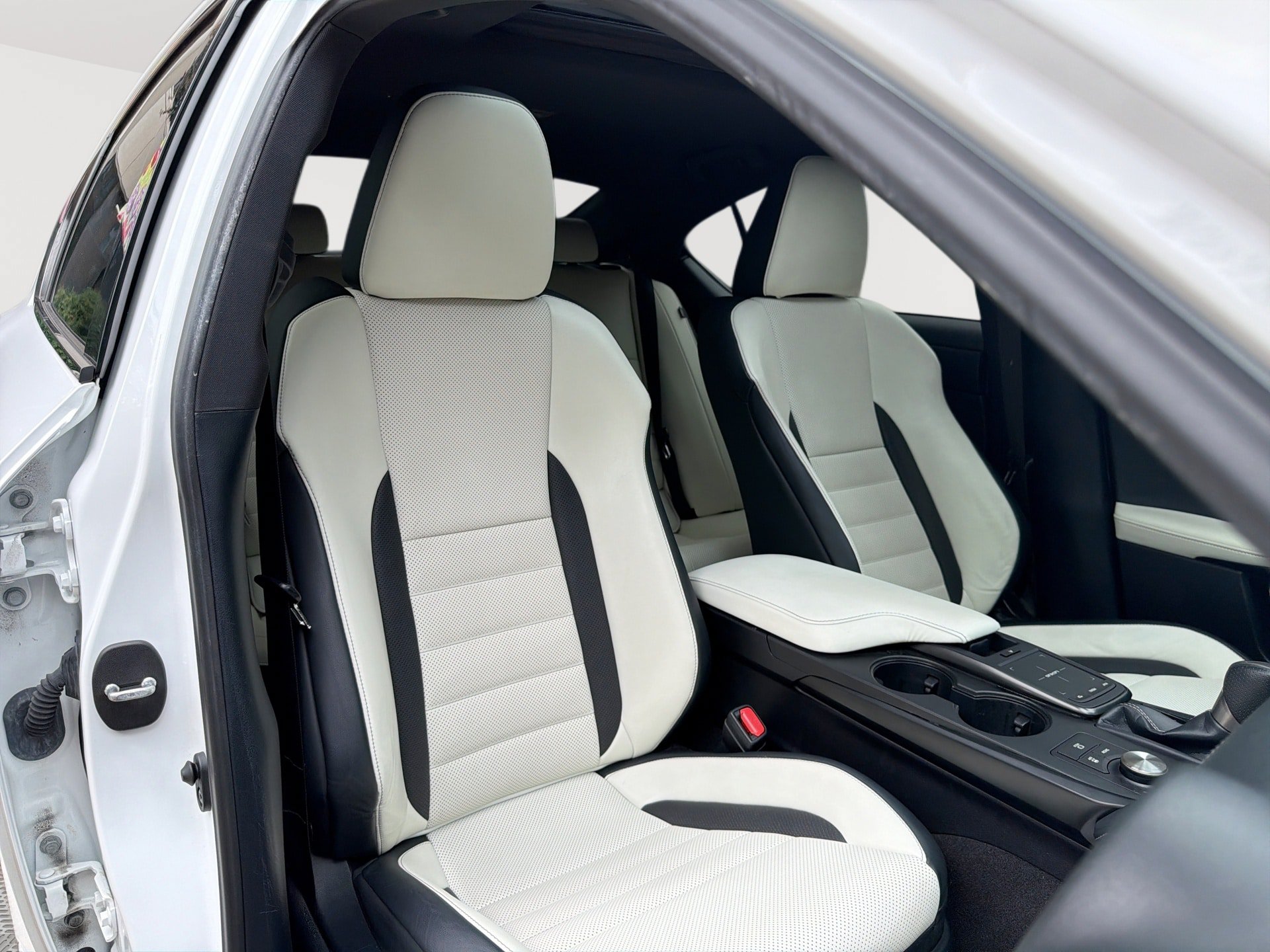 Used 2021 Lexus IS 350 F Sport w/ Navigation Package RWD image 28