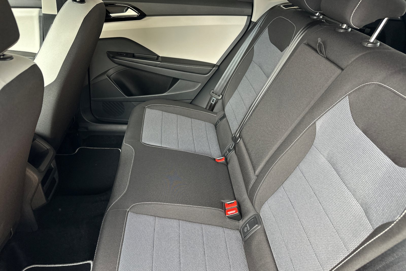 New 2026 Volkswagen Taos S FWD image 10