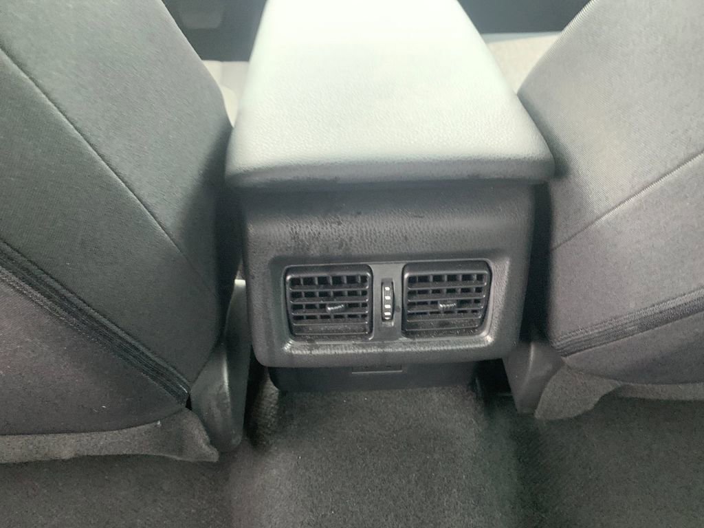 Used 2025 Toyota Camry LE image 15