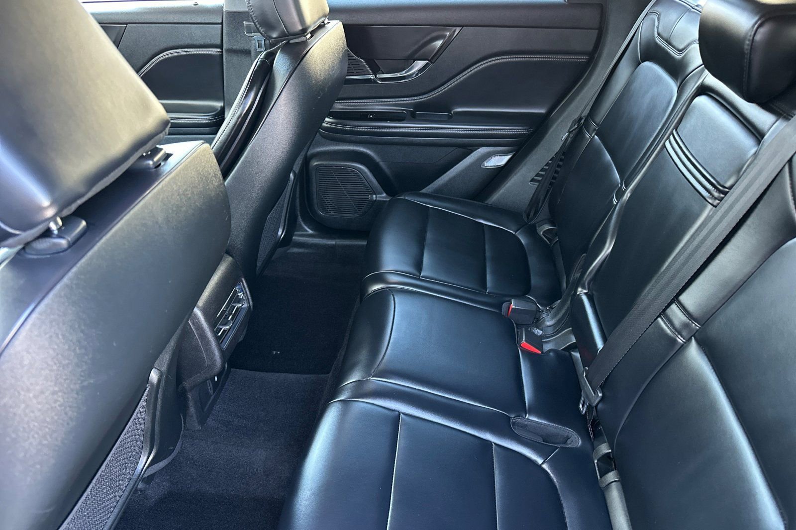 Used 2021 Lincoln Corsair AWD w/ Towing Package I image 11