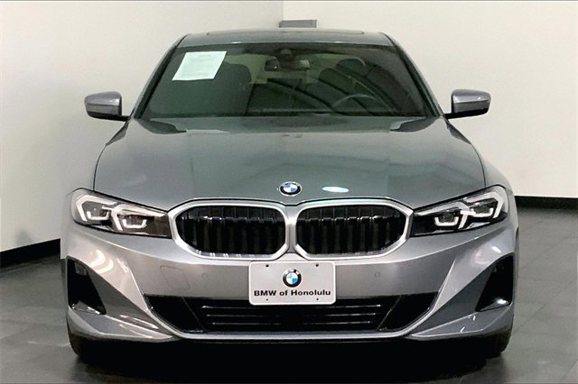 Used 2023 BMW 330i Sedan image 3