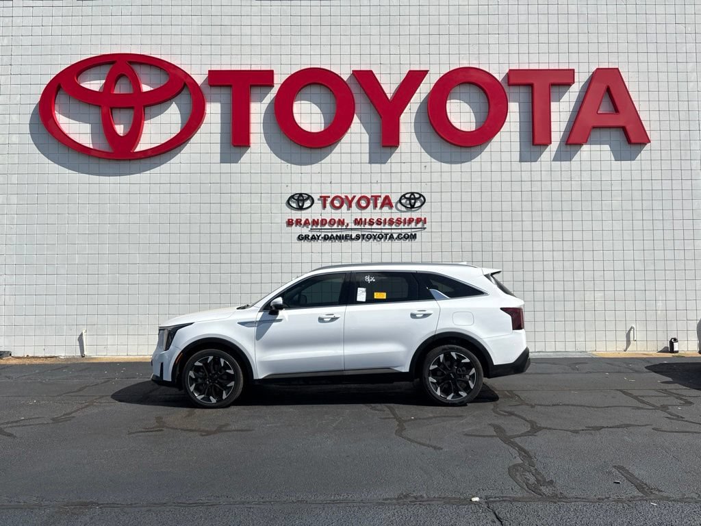 Used 2024 Kia Sorento EX w/ Panoramic Sunroof Package FWD image 5