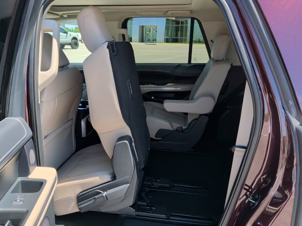 Used 2024 Ford Expedition Max Limited image 38
