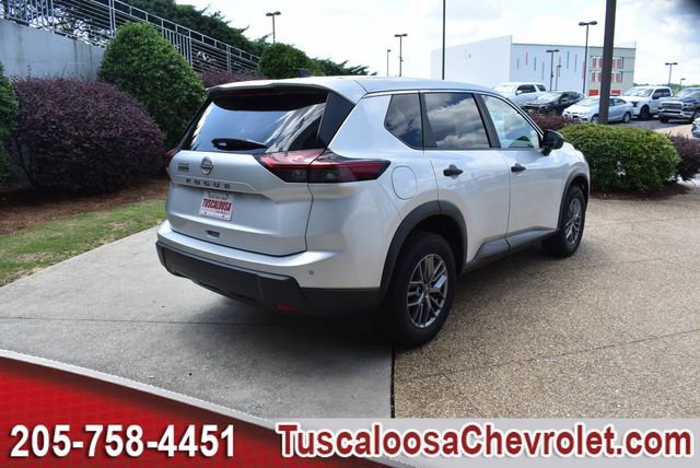 Used 2024 Nissan Rogue S FWD image 10