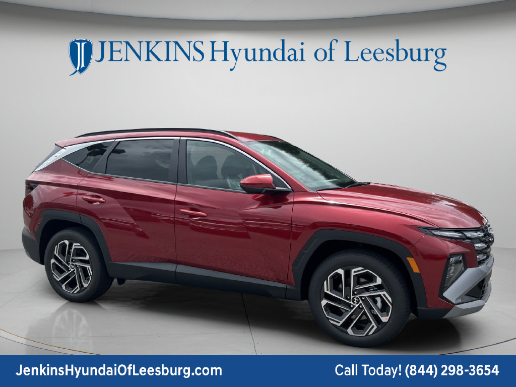 Used 2025 Hyundai Tucson Limited AWD/4WD image 2