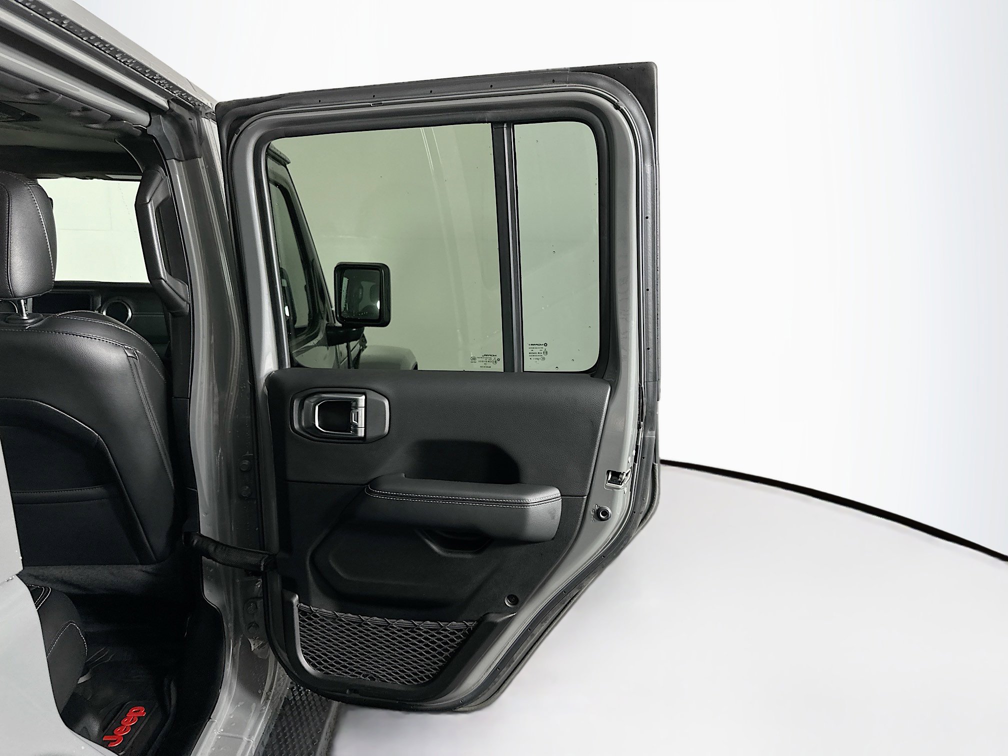 Used 2022 Jeep Wrangler Sahara w/ Safety Group image 30