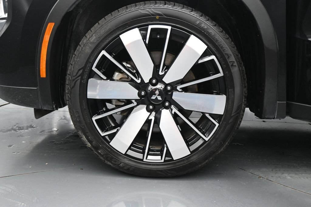 Used 2025 Mitsubishi Outlander SE AWD/4WD image 28