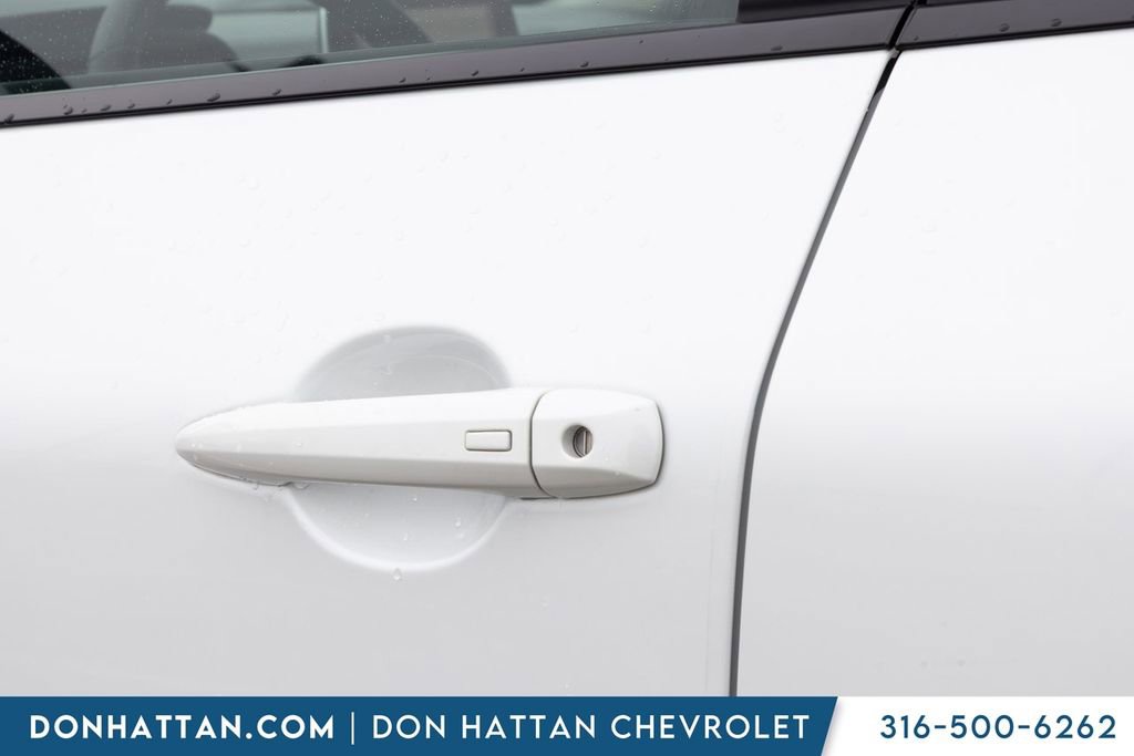 Used 2025 Nissan Rogue SV AWD/4WD image 33