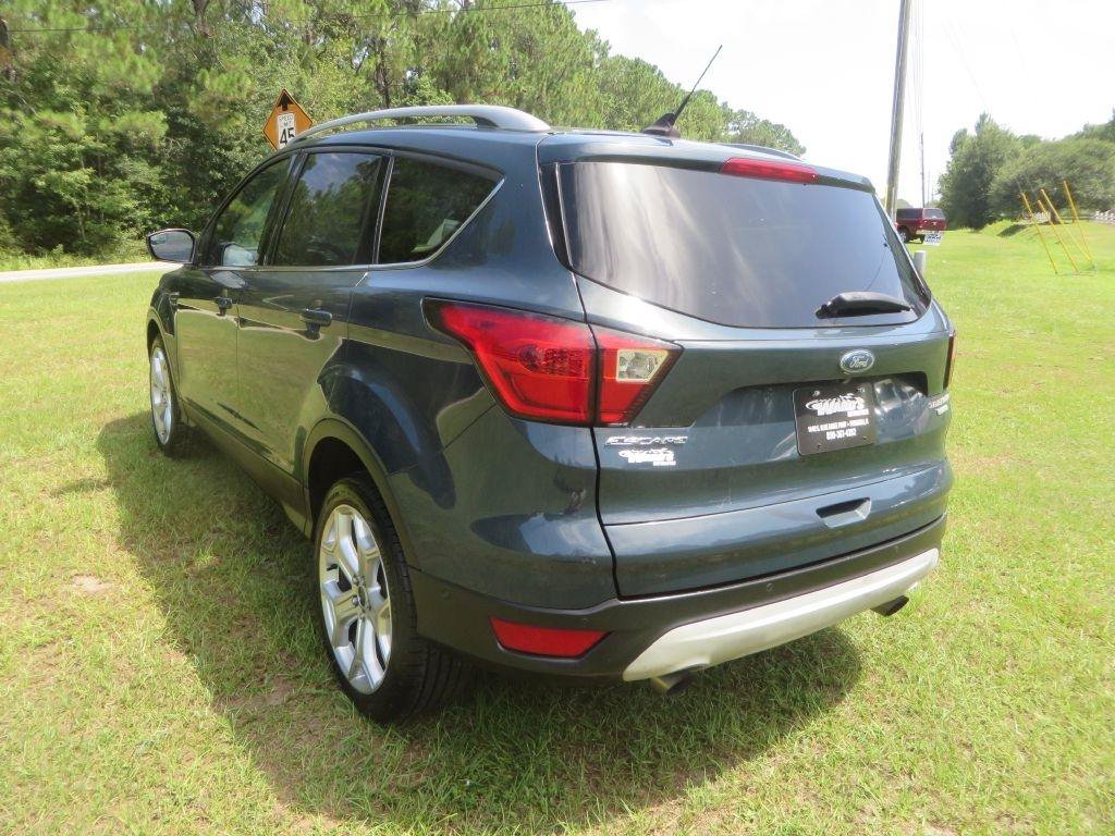 Used 2019 Ford Escape Titanium FWD image 8