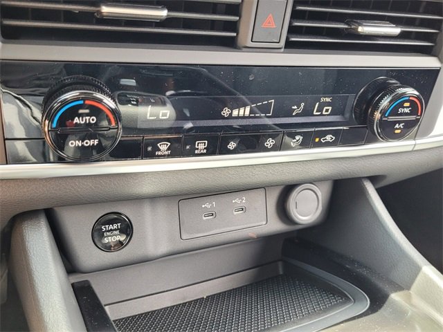 New 2025 Nissan Rogue SV image 11