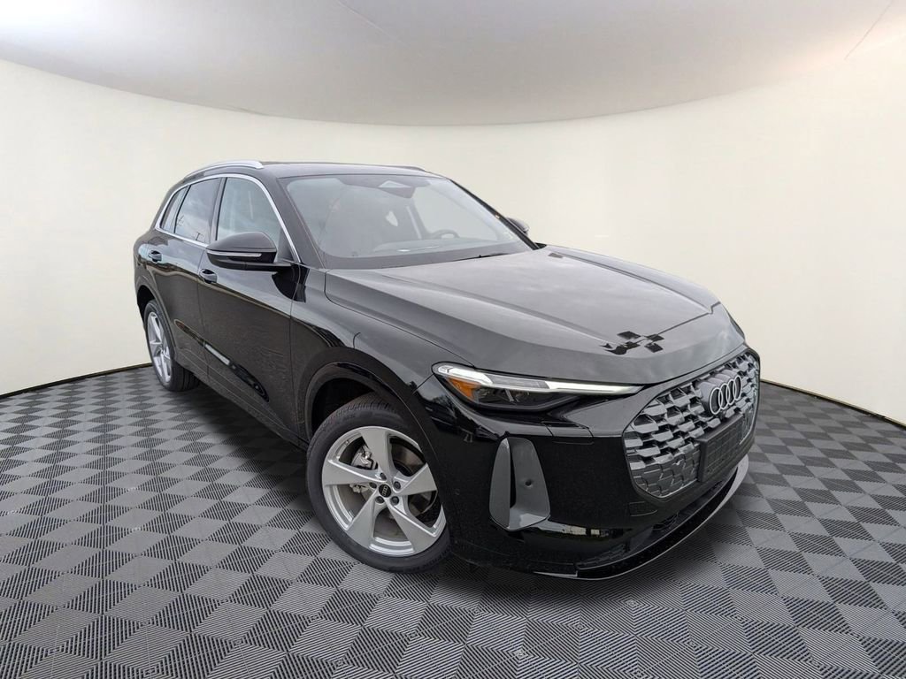 New 2025 Audi Q5 Premium Plus
