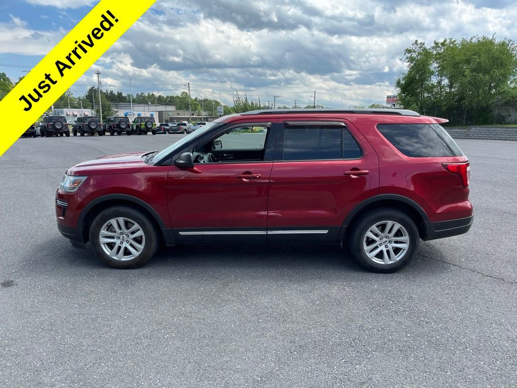 Used 2019 Ford Explorer XLT w/ Class III Trailer Tow Package AWD/4WD image 6
