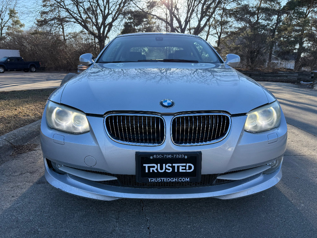 Used 2011 BMW 328i xDrive Coupe image 2