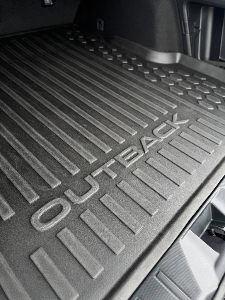 Used 2023 Subaru Outback Limited XT AWD/4WD image 40