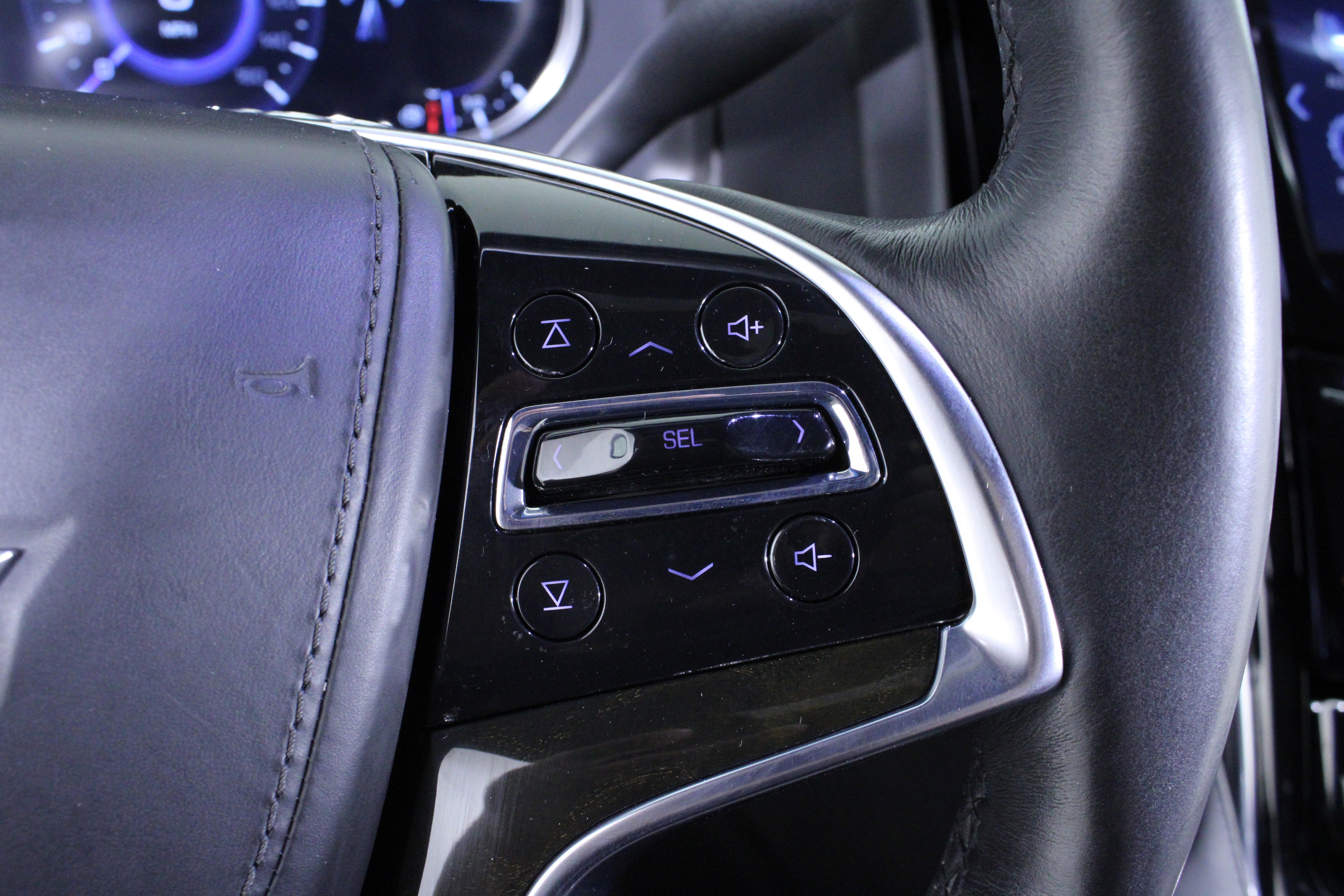 Used 2017 Cadillac Escalade Platinum image 26