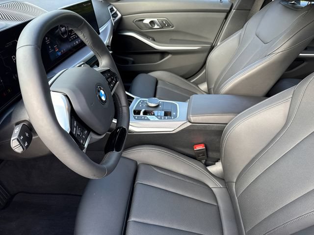 Used 2025 BMW 330i xDrive Sedan AWD/4WD image 19