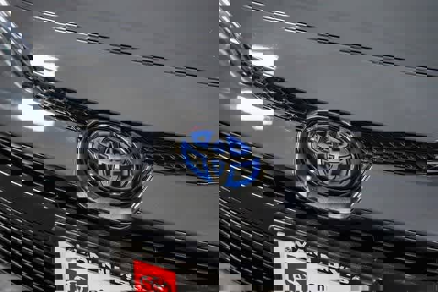 Certified 2025 Toyota Corolla LE image 8