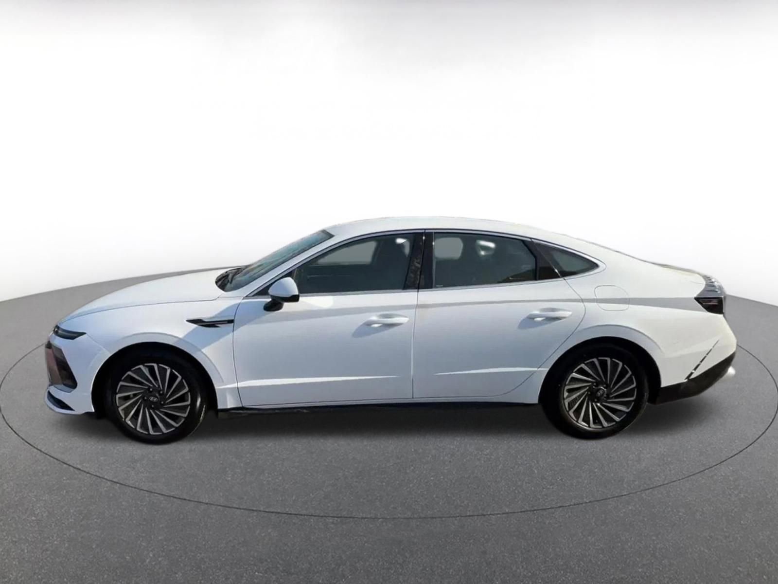 Used 2025 Hyundai Sonata SEL image 8