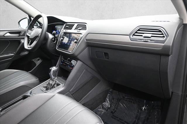 Used 2022 Volkswagen Tiguan SE FWD image 28