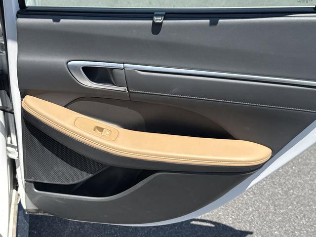Used 2021 Hyundai Sonata Limited FWD image 16