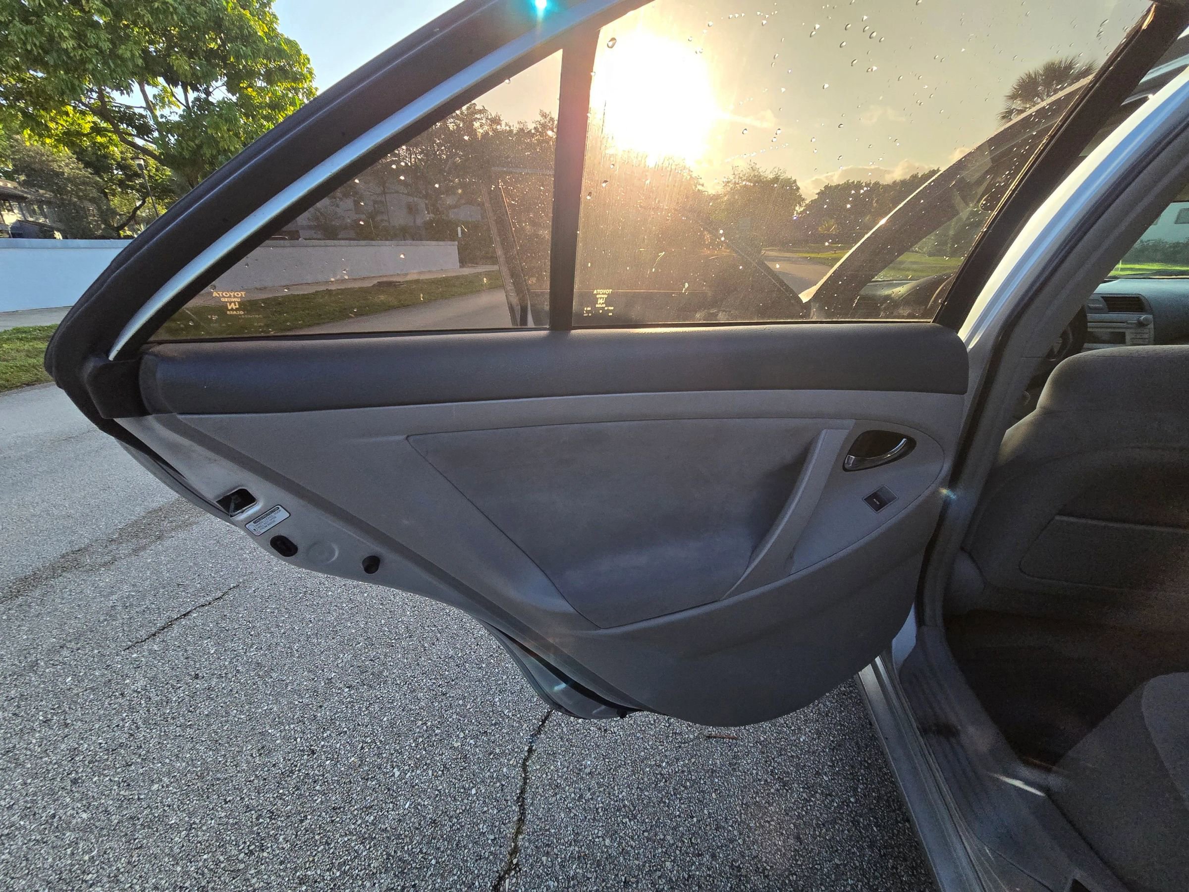 Used 2011 Toyota Camry FWD image 20