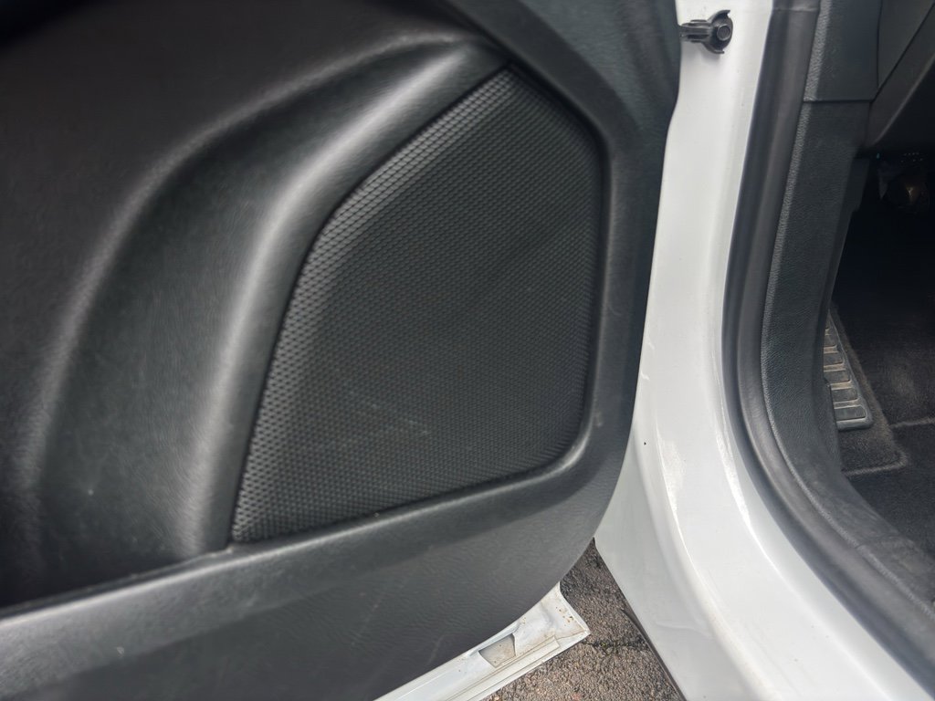 Used 2023 Ford Edge SEL image 25