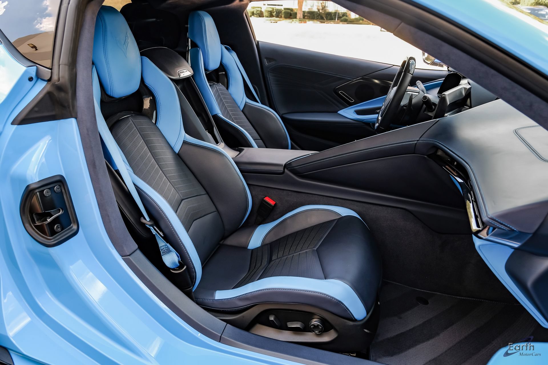 Used 2024 Chevrolet Corvette Z06 w/ Z07 Performance Package RWD image 51
