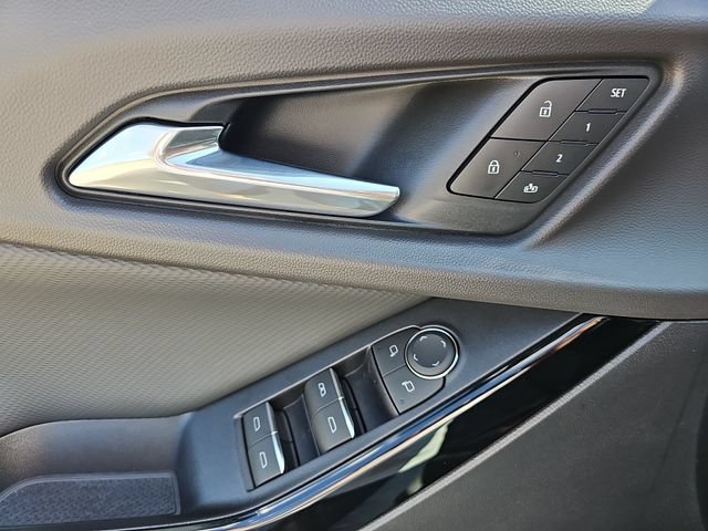New 2027 Chevrolet Equinox RS w/ Safety and Technology Package FWD image 23