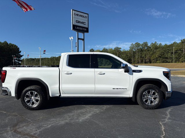 New 2026 GMC Sierra 1500 SLE image 9