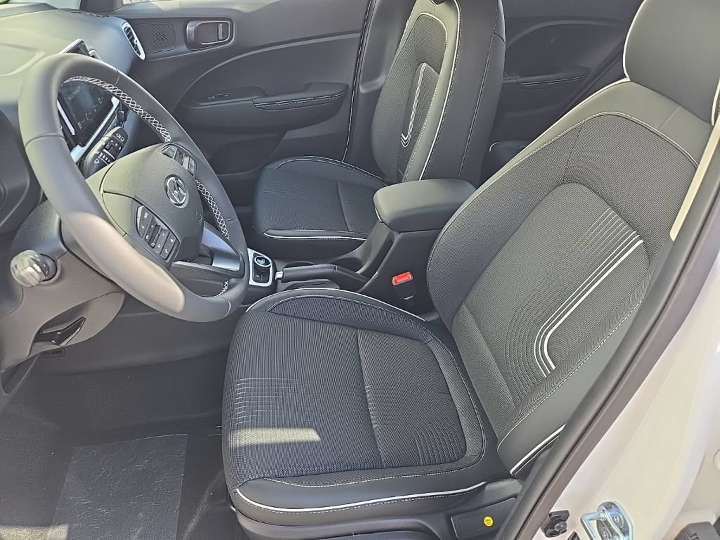 New 2026 Hyundai Venue SEL FWD image 18