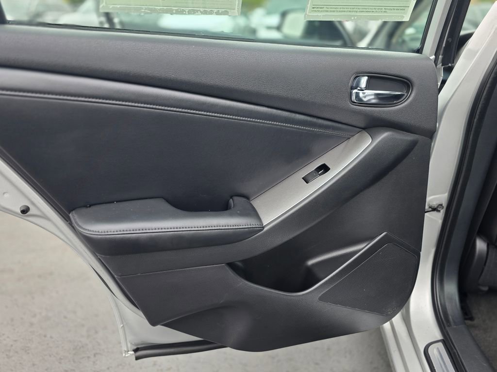 Used 2012 Nissan Altima 2.5 SL w/ 2.5SL Pkg FWD image 16