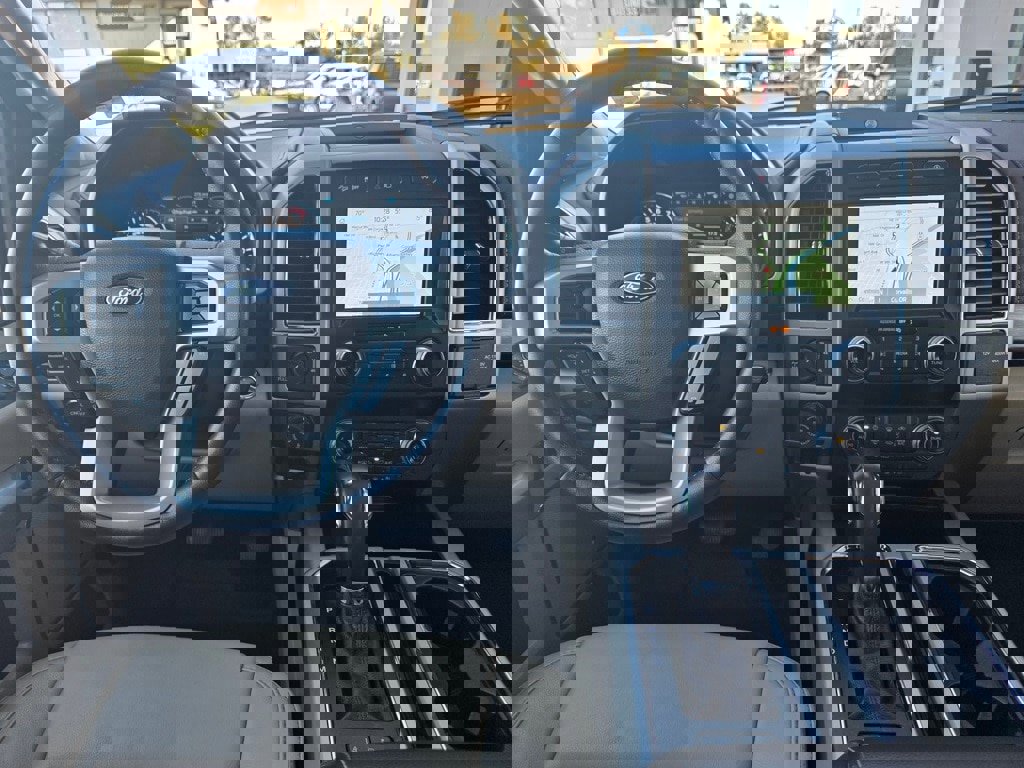 Used 2020 Ford F150 Lariat w/ Equipment Group 502A Luxury image 11