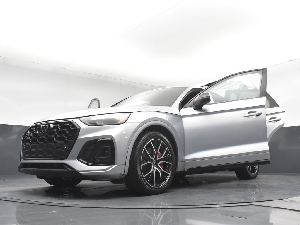 Used 2023 Audi SQ5 Premium Plus w/ Premium Plus Package AWD/4WD image 33