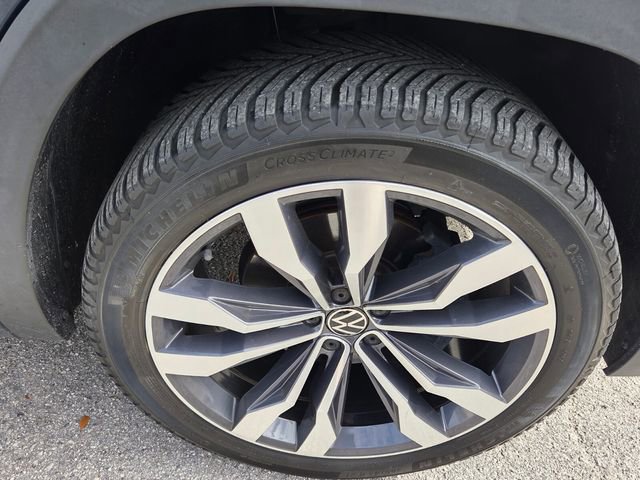 Used 2021 Volkswagen Atlas SEL R-Line image 9
