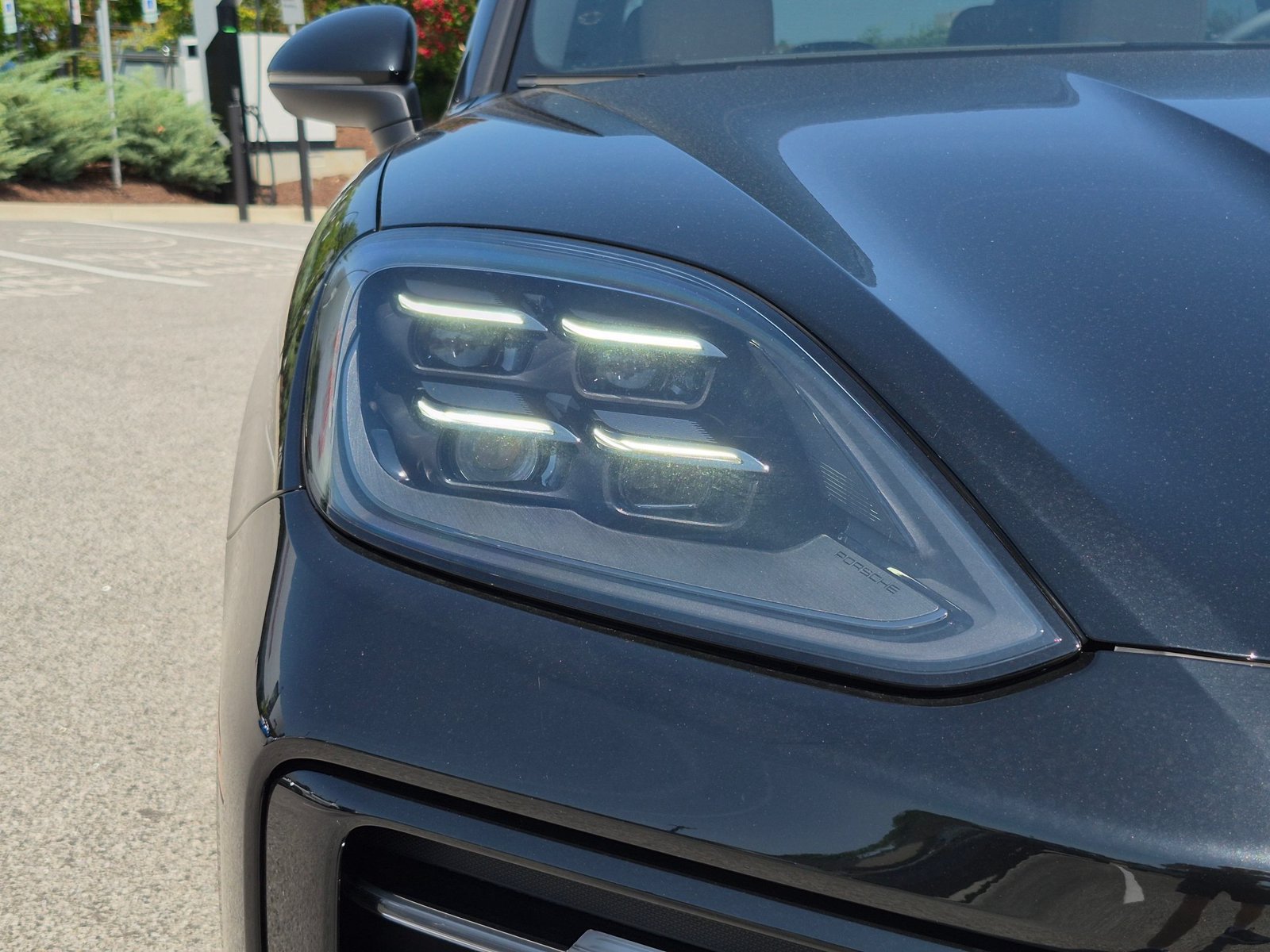 New 2026 Porsche Cayenne Coupe AWD/4WD image 11