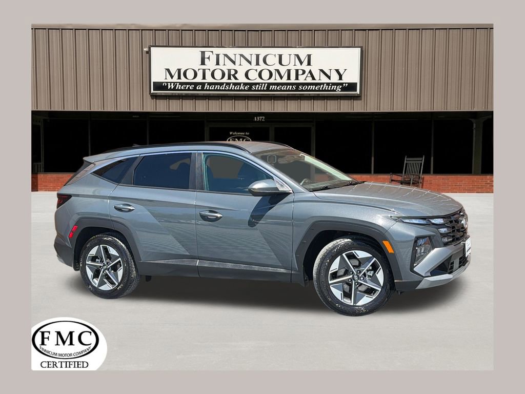 Used 2025 Hyundai Tucson SEL FWD image 1