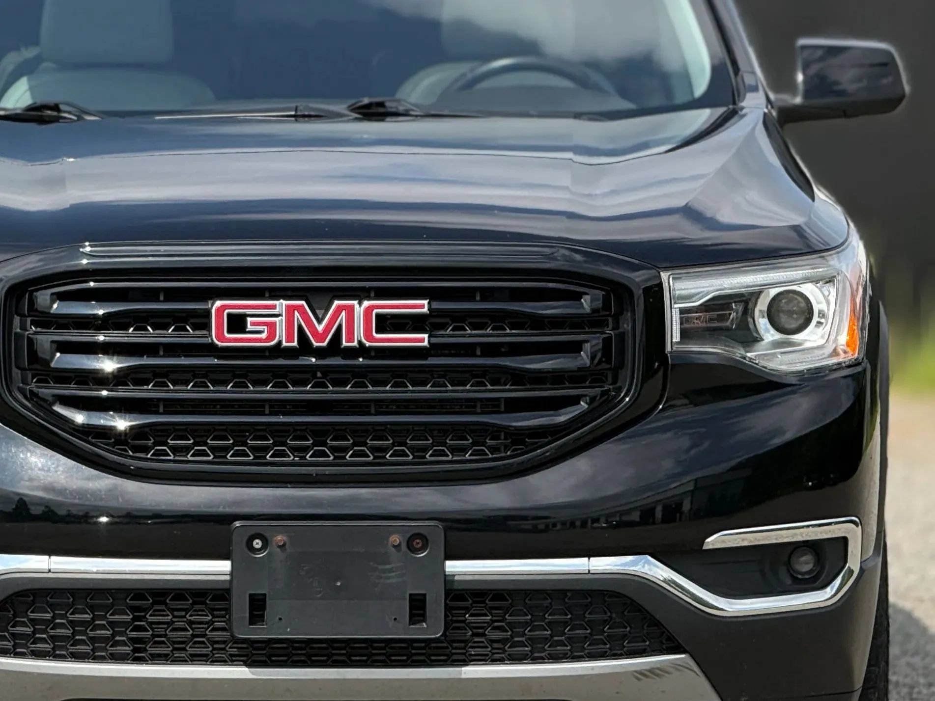 Used 2017 GMC Acadia SLT w/ LPO, Black Accent Package FWD image 12