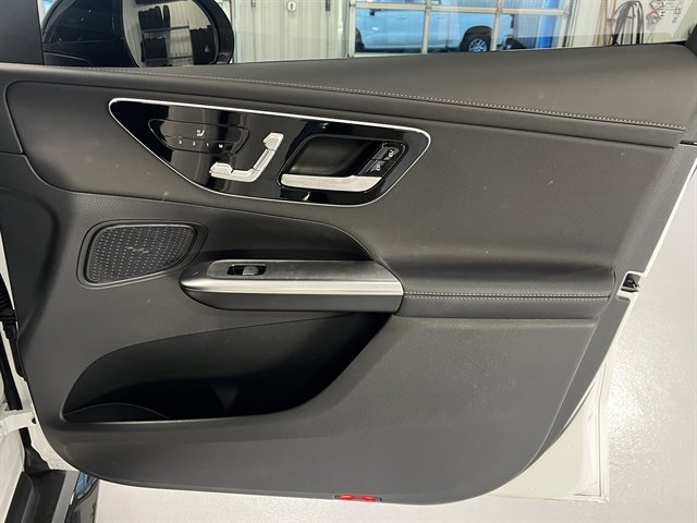 Used 2024 Mercedes-Benz GLC 43 AMG 4MATIC image 30