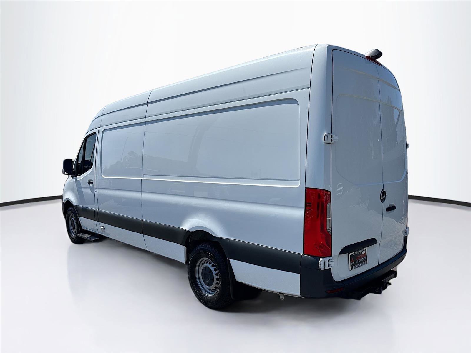 Used 2020 Mercedes-Benz Sprinter 2500 w/ Driver Convenience Package image 24