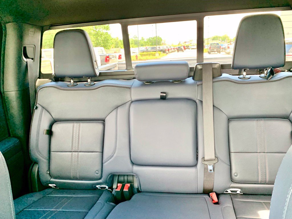 Used 2023 Chevrolet Silverado 1500 High Country w/ Technology Package AWD/4WD image 40