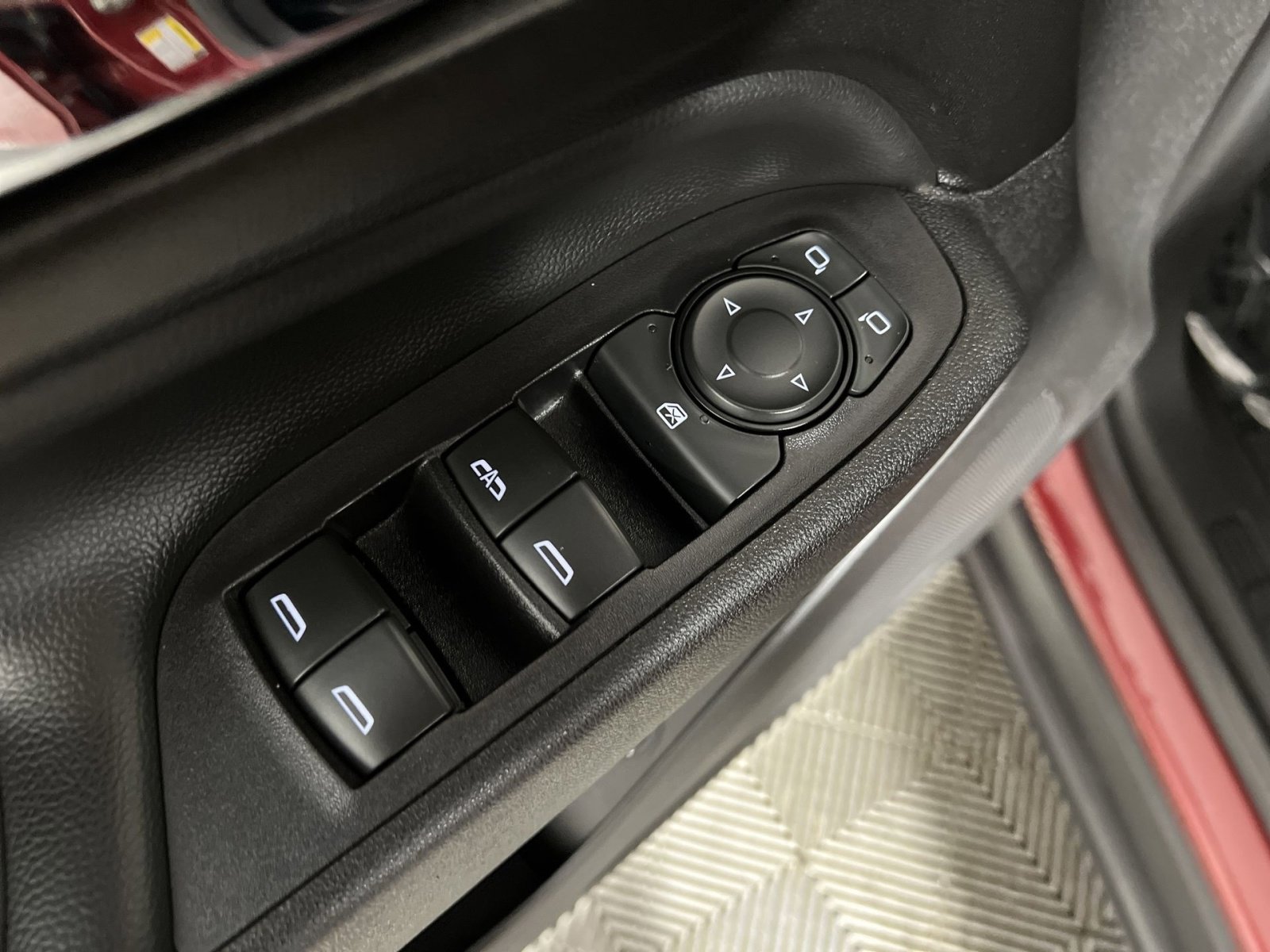 Used 2019 Chevrolet Equinox LT w/ Sun & Navigation Package FWD image 15