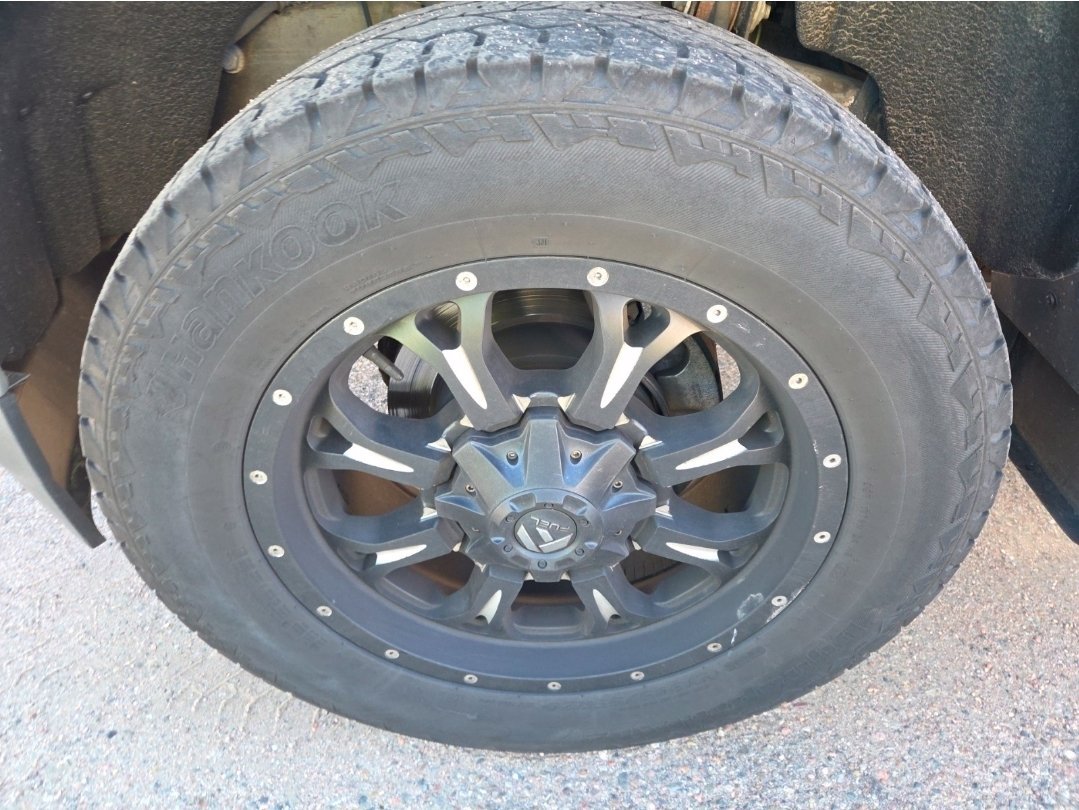 Used 2016 Chevrolet Silverado 2500 LT w/ LT Convenience Package AWD/4WD image 12