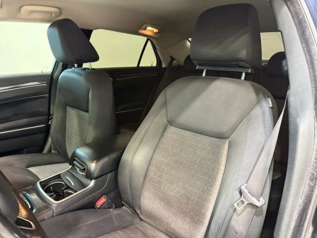 Used 2019 Chrysler 300 Touring w/ Sport Appearance Package RWD image 21