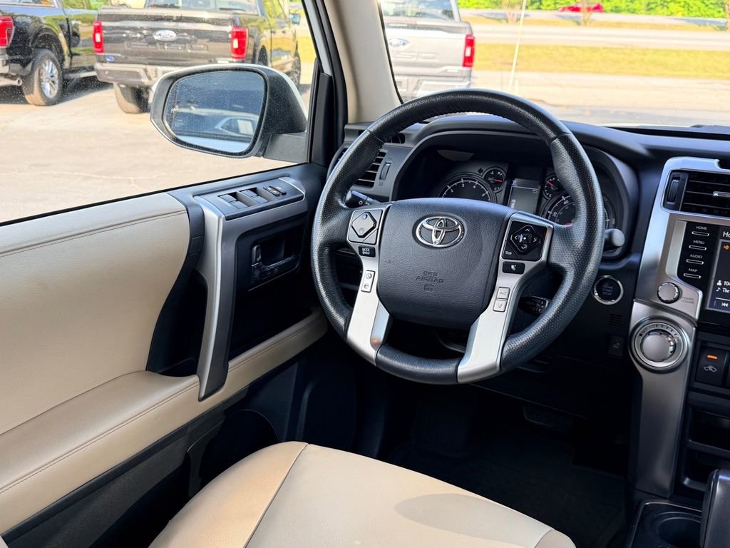 Used 2024 Toyota 4Runner SR5 Premium w/ Moonroof Package AWD/4WD image 9