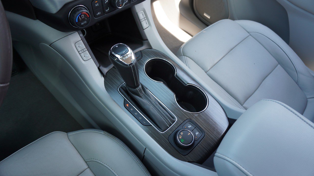 Used 2017 GMC Acadia SLT FWD image 19