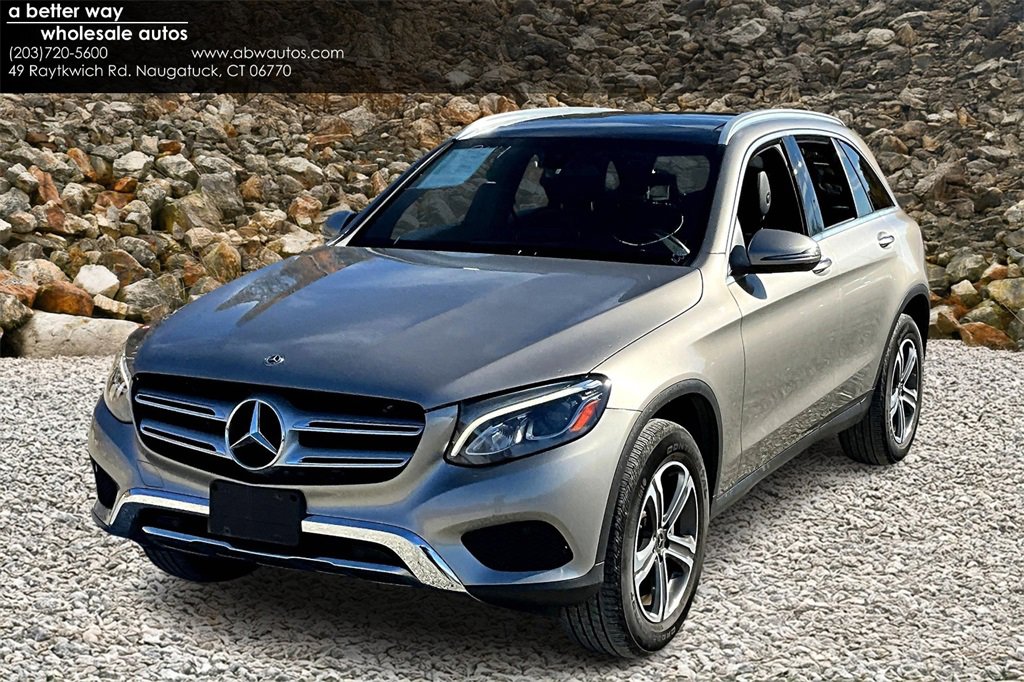 Used 2019 Mercedes-Benz GLC 300 4MATIC w/ Multimedia Package image 1
